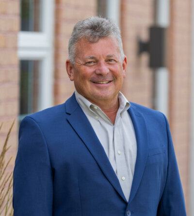 250709 QBCO John 800x892