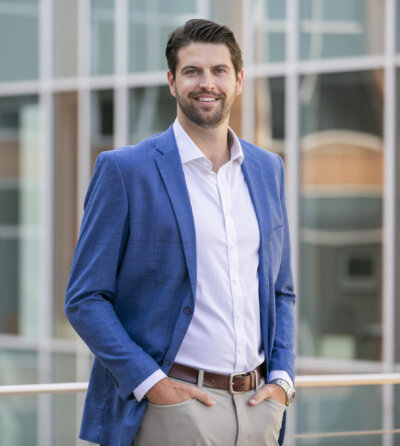 220719 Resonant Capital Advisors Ian 01 sq